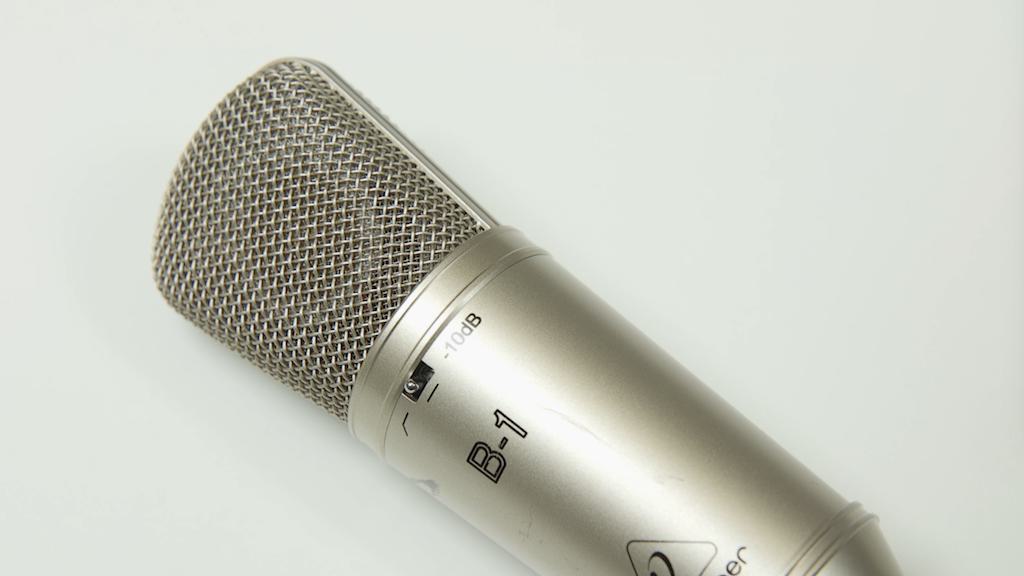 Image shows a Behringer B1 Microphone.