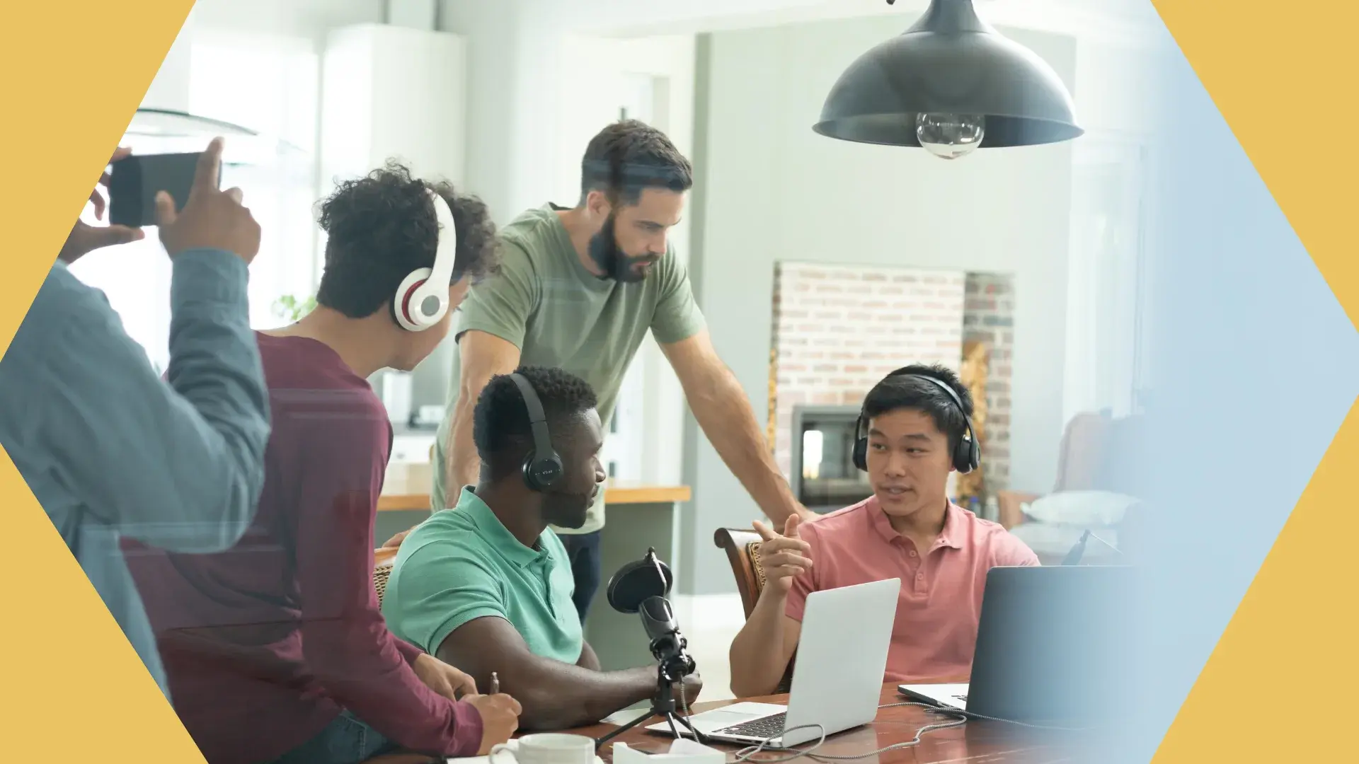Finding Syndicated Radio Shows with Syndishows | Radio.co